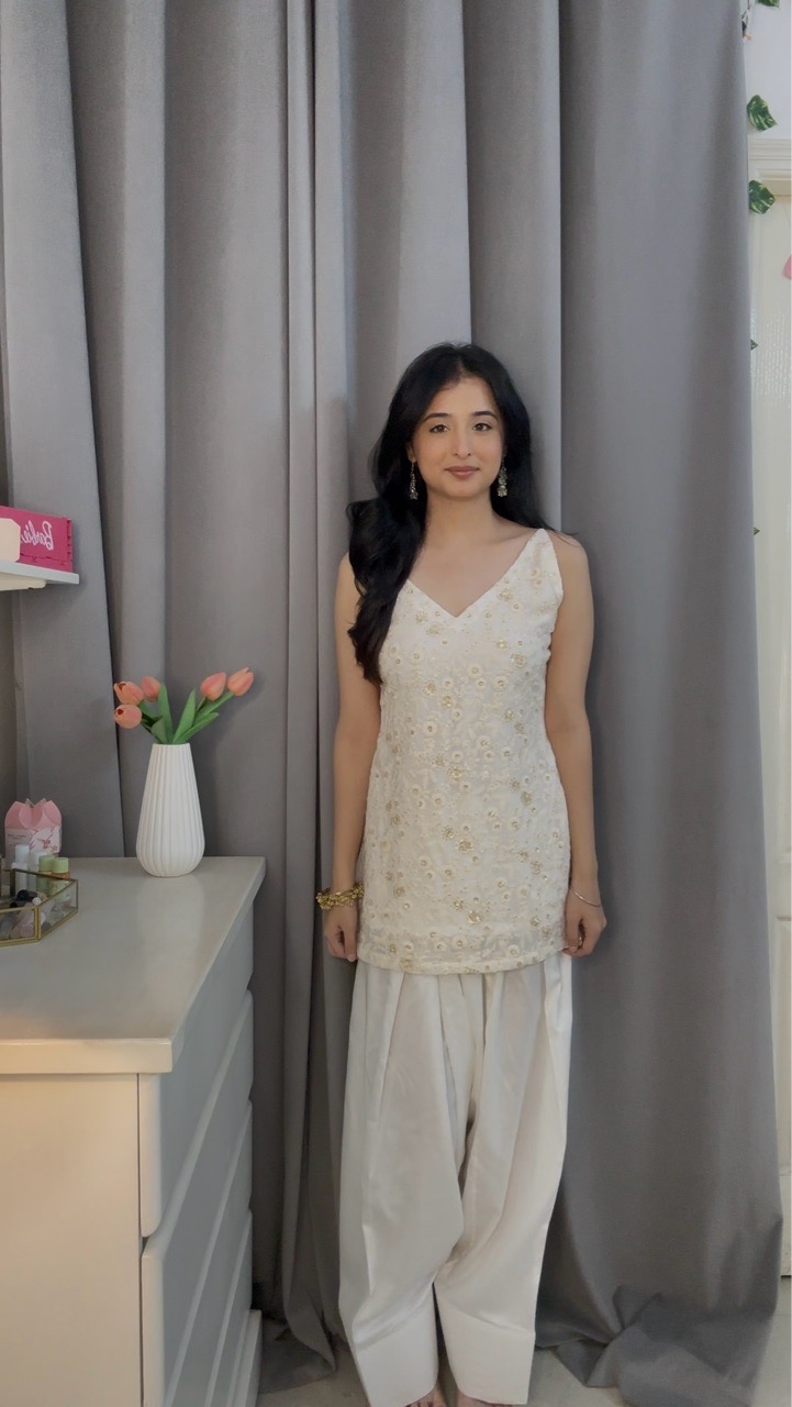 Floral Chikankari Corset Kurti with Farshi Salvar view 2