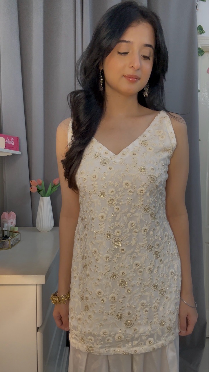 Floral Chikankari Corset Kurti with Farshi Salvar view 3