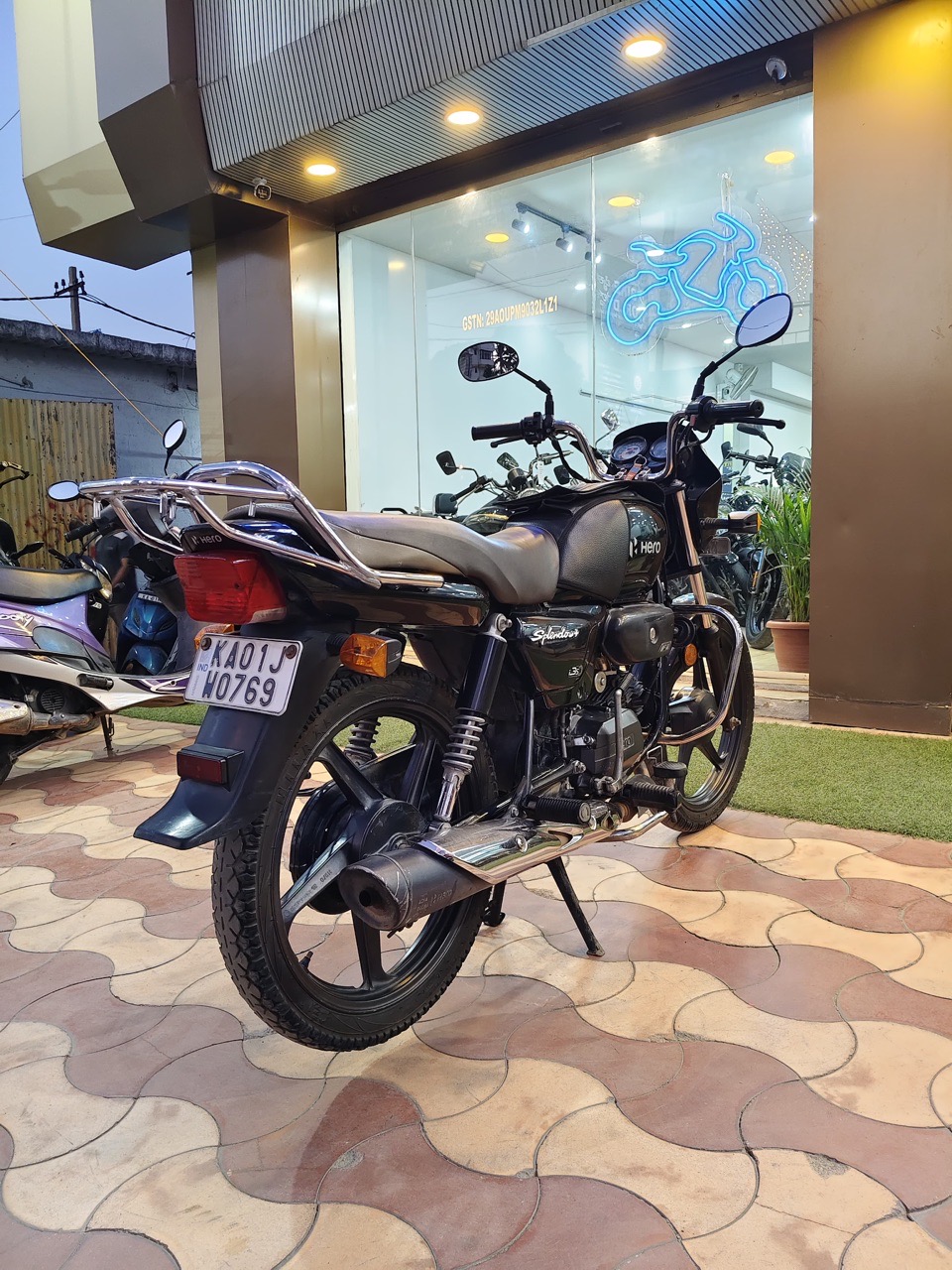 Hero Splendor Plus/ 2023 Model view 7