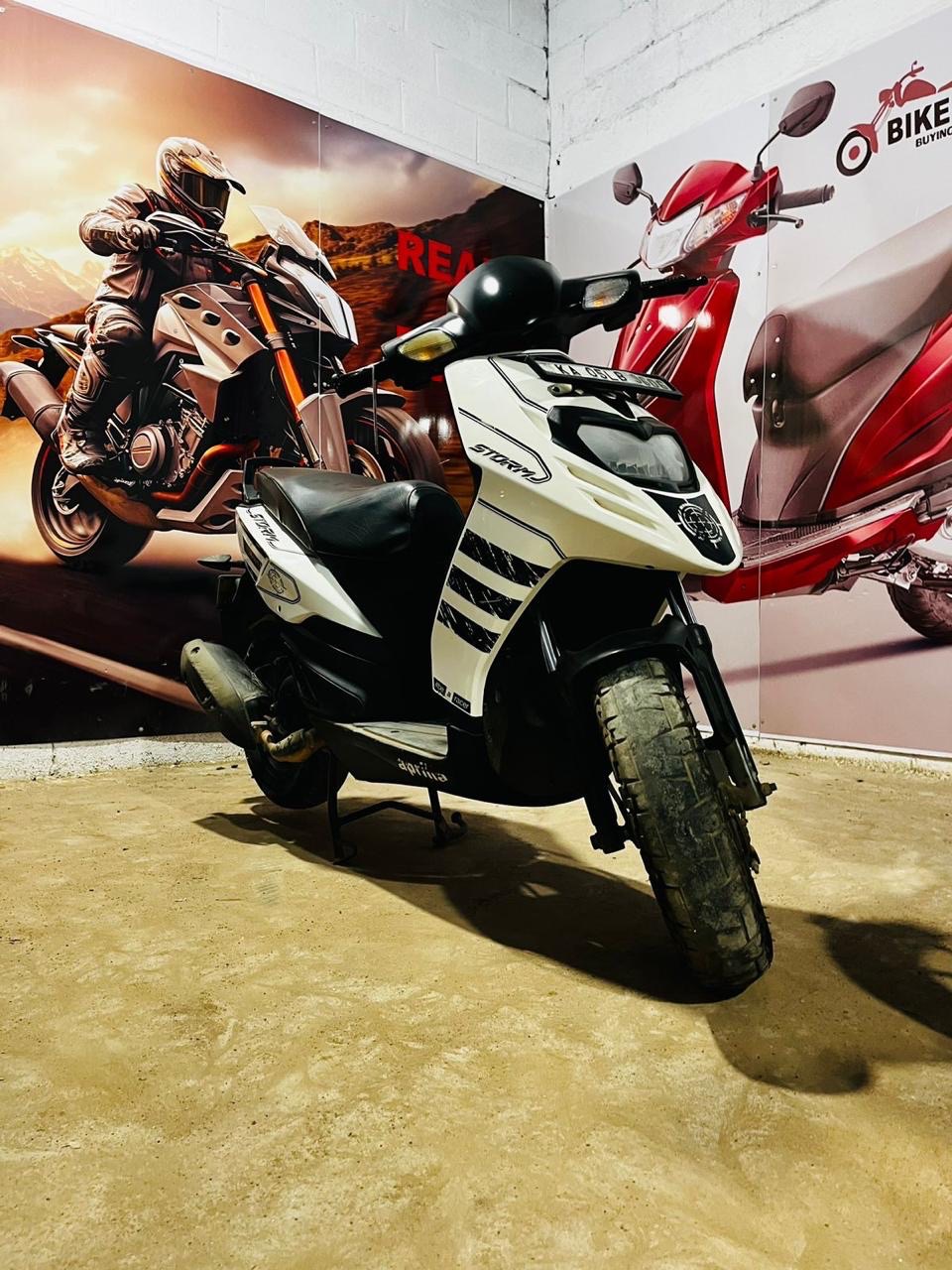 Aprilia Storm/2019 Dec