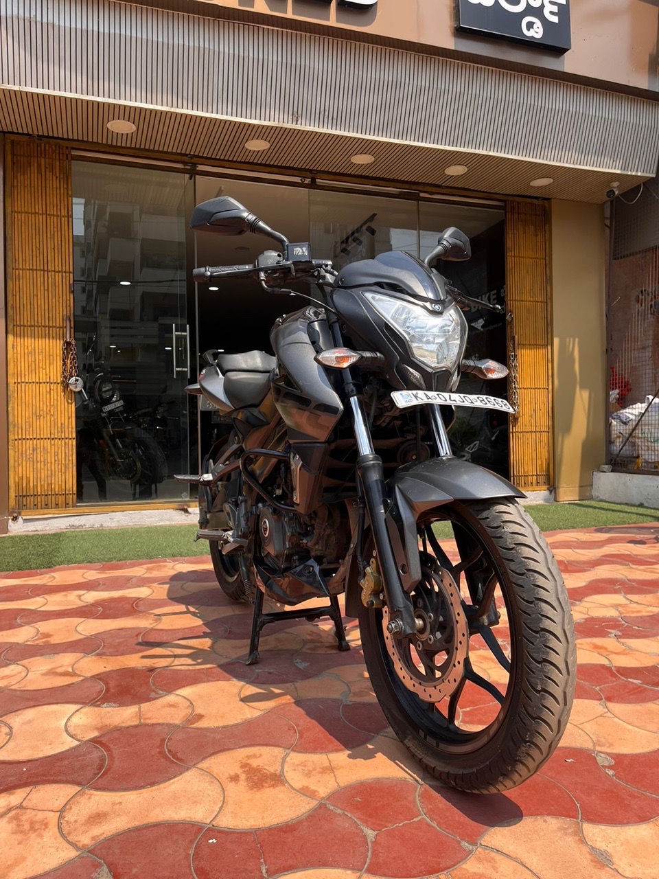 Bajaj Pulsar NS 200/2019 Model