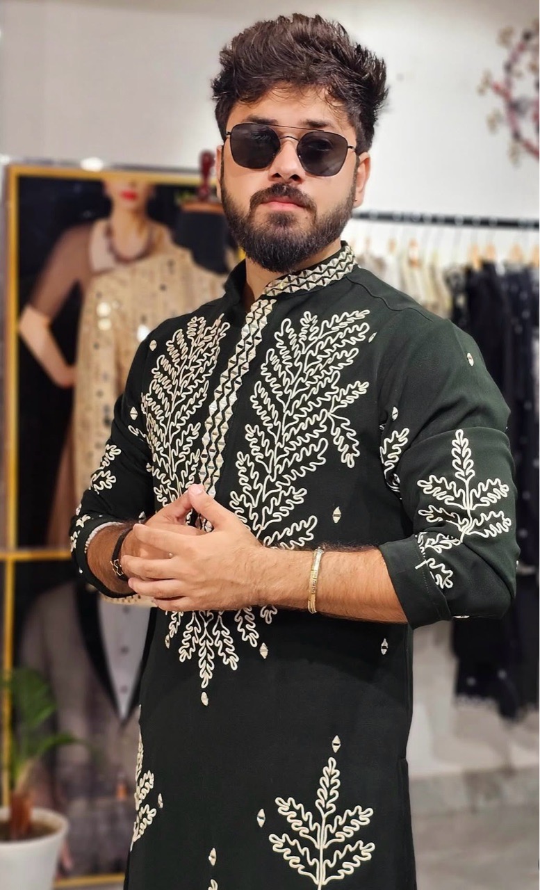 Mehendi Green Kurta + Off White Pant