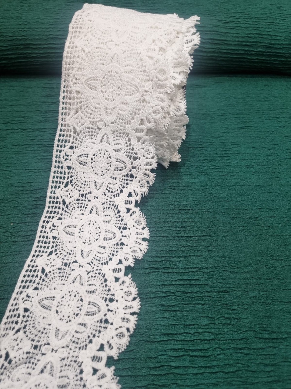 FAGL16  Guipure Lace Trim - White view 2