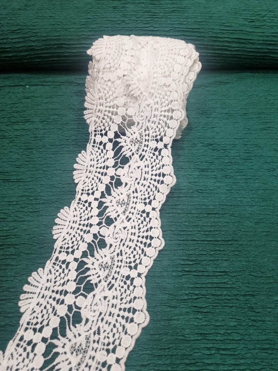 FAGL19 Guipure Lace Trim view 2