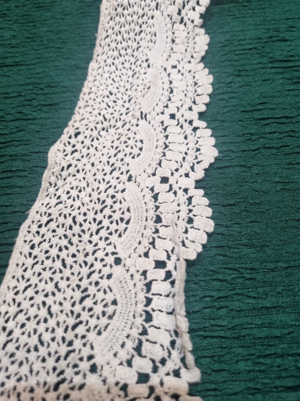 FAGL25  Guipure Lace Trim view 2