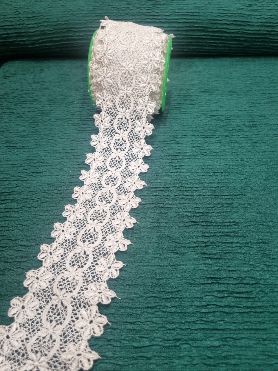 FAGL32 Lace Trim