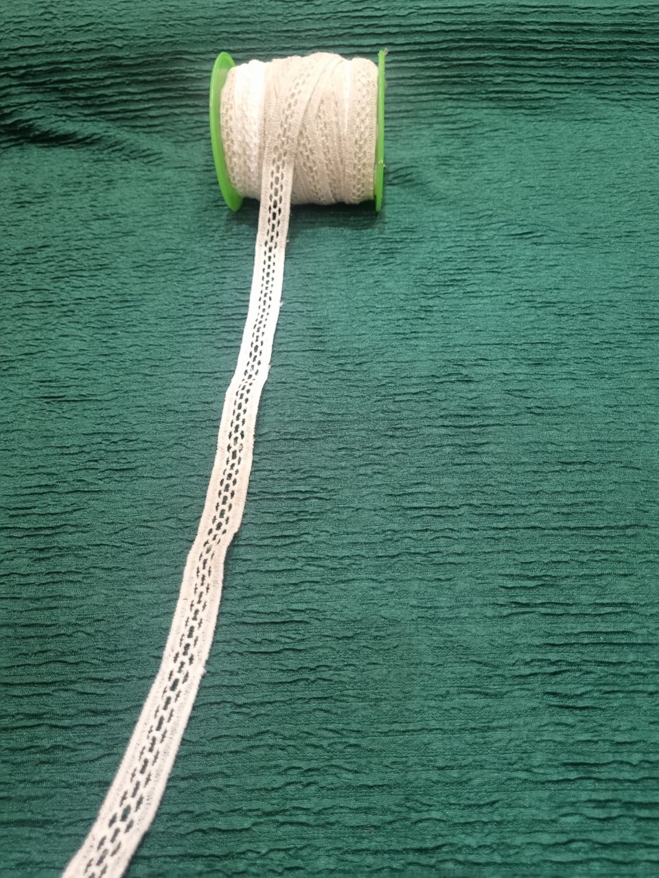 FAGL48 Lace Trim view 2