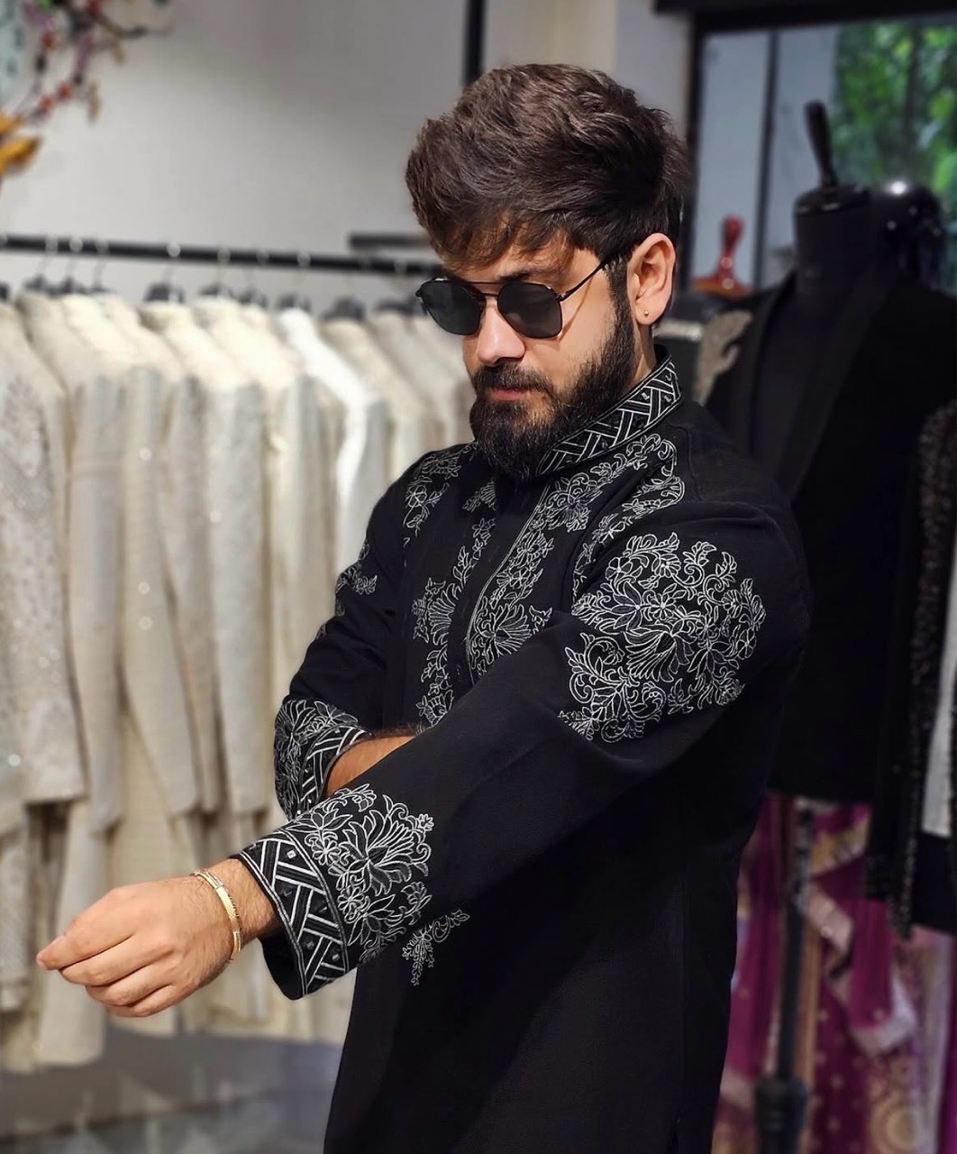 Threadwork Luxury Kurta and Pants view 4