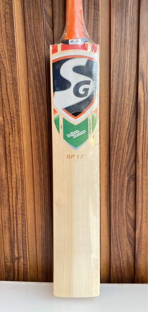 SG RP 17 Cricket Bat view 3