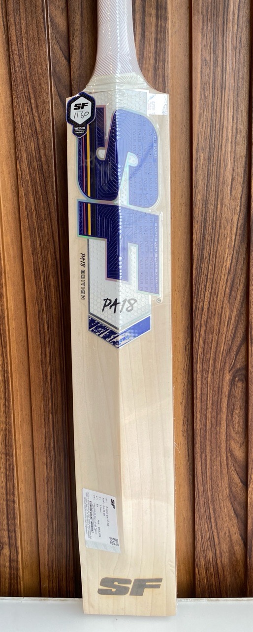 PA - 18 Players Bat view 4