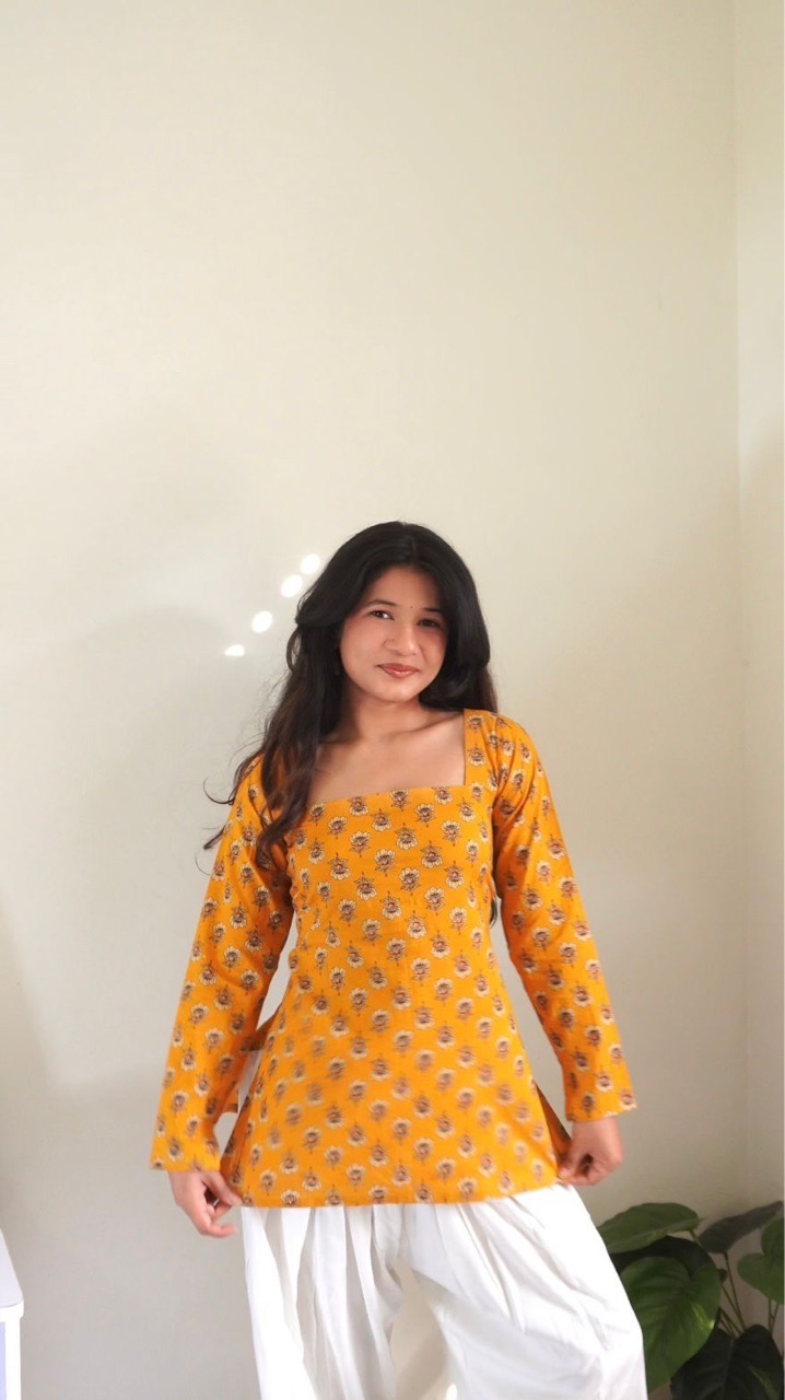 Floral Motifs Kurti