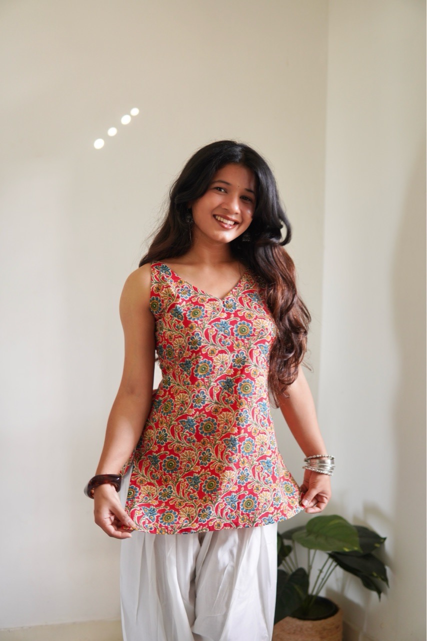 Red Paisley Kurti view 4