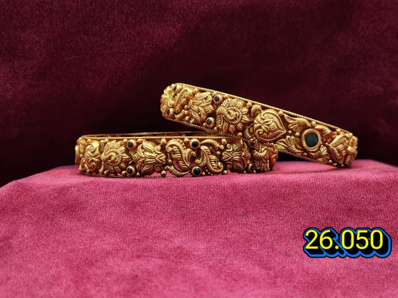 Traditional Gold Bangles 22/05 view 3