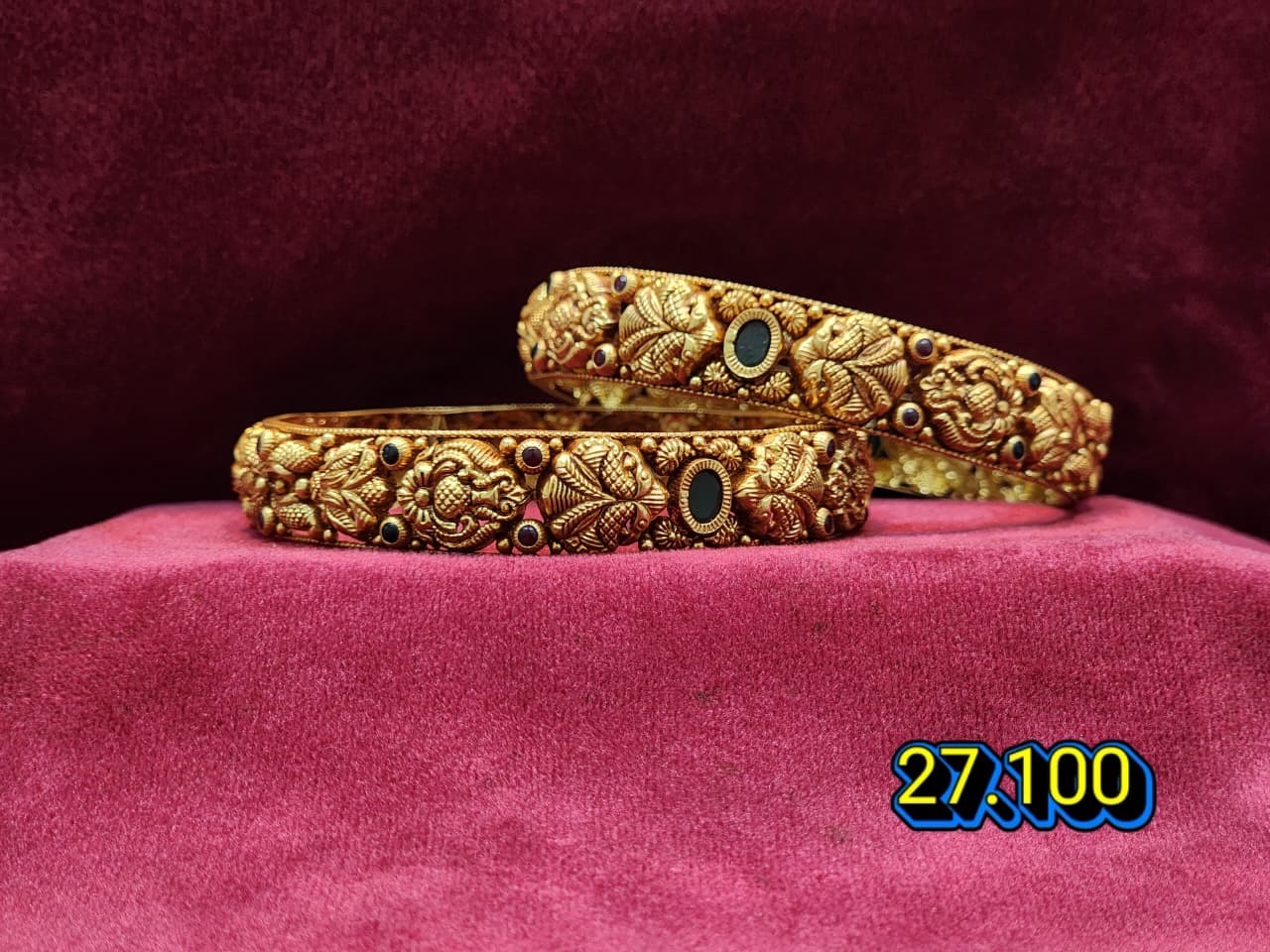 Traditional Gold Bangles 22/05 view 9