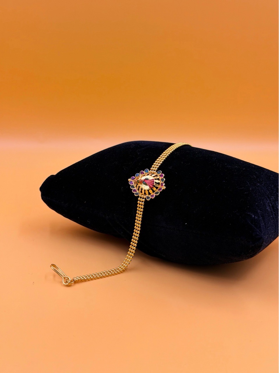Unisex Gold Bracelet