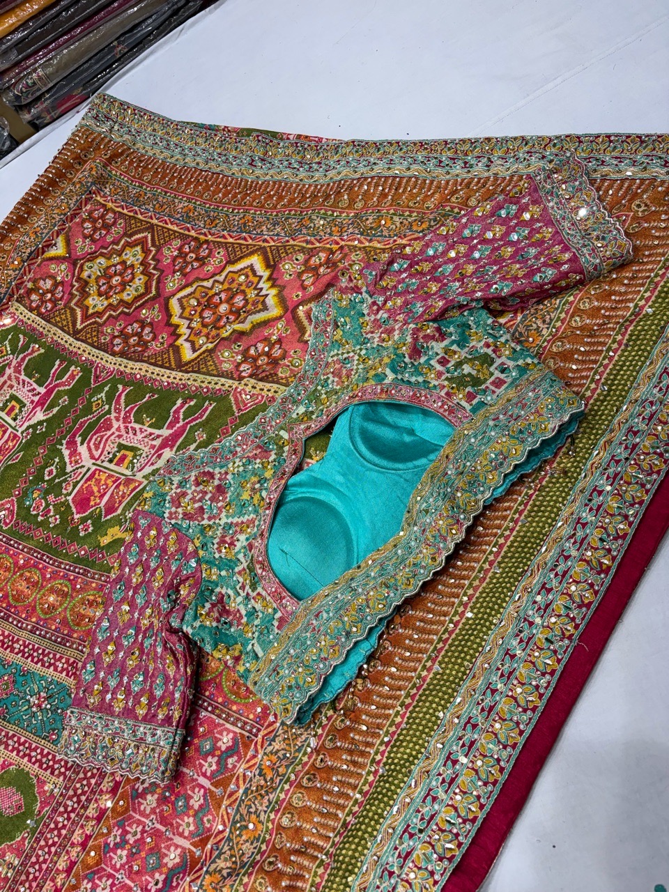 Traditional Bandhani Saree view 2