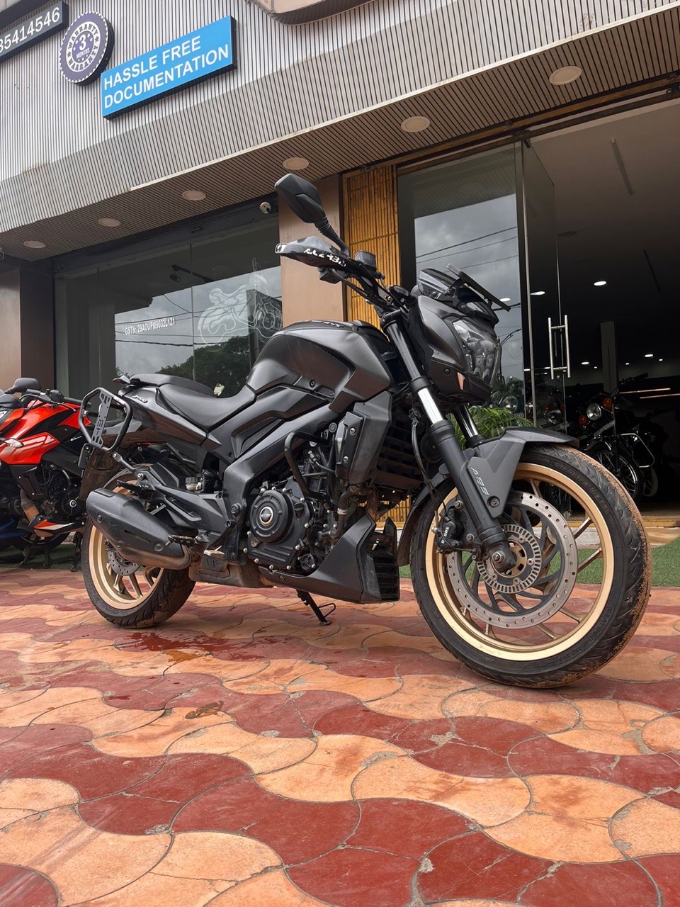 Bajaj Dominar 400