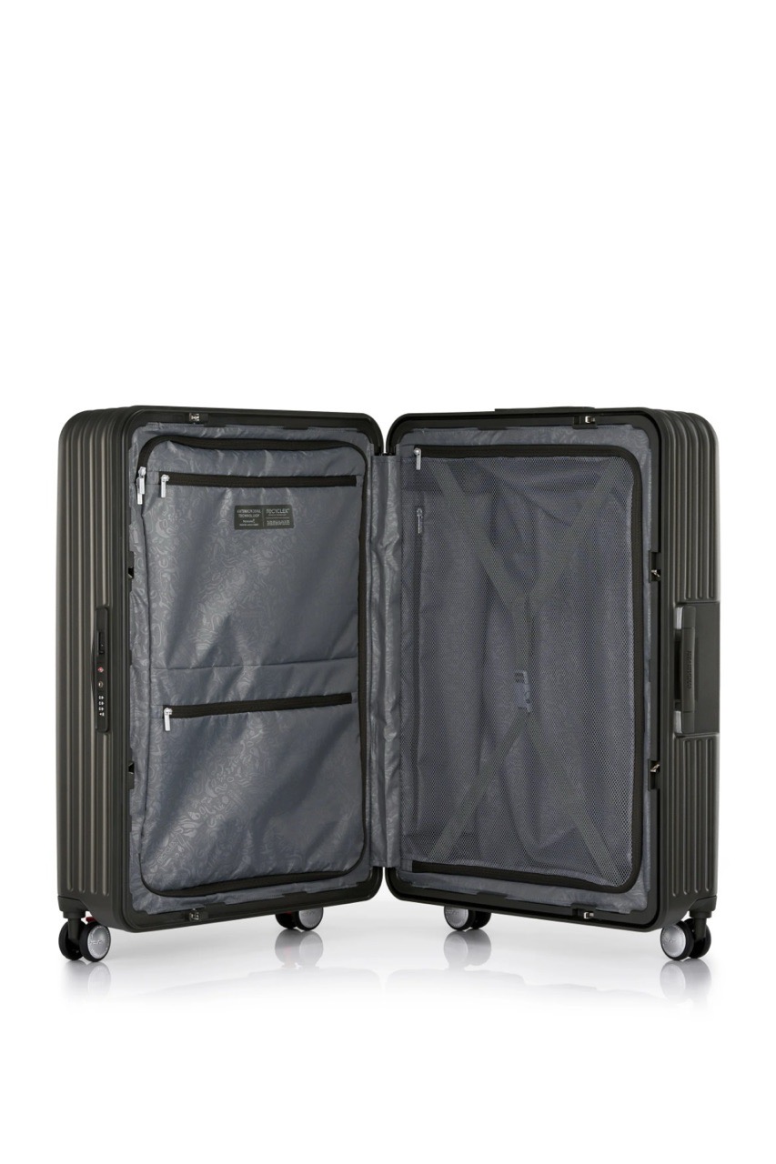 American Tourister Lockation view 4
