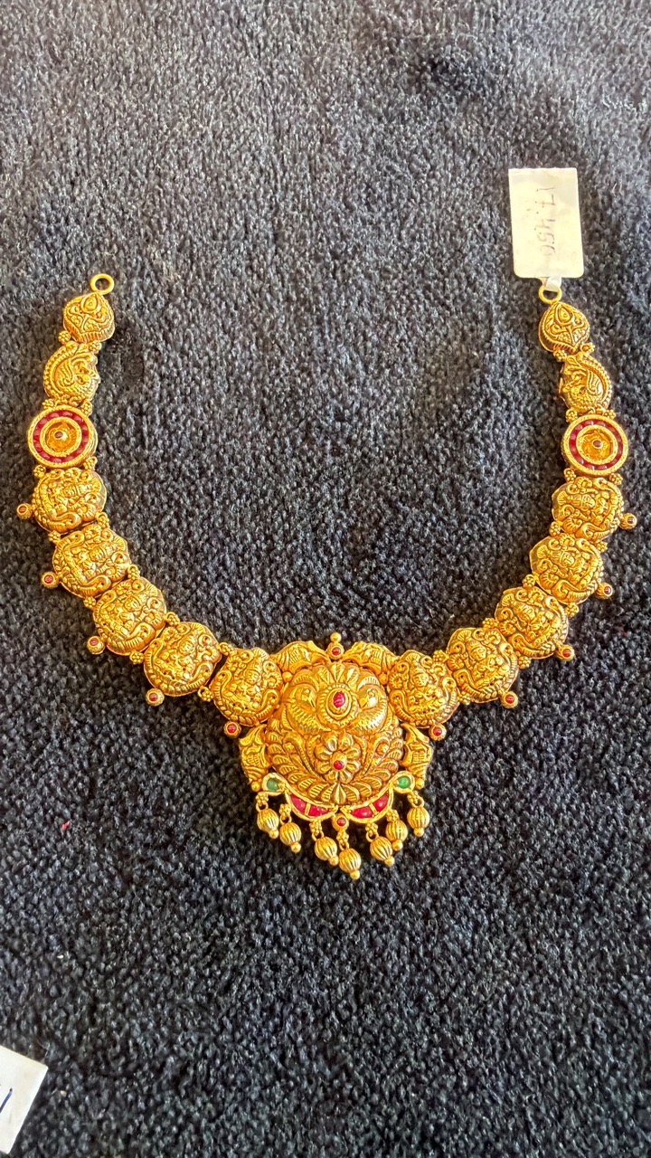 Gold Choker view 8