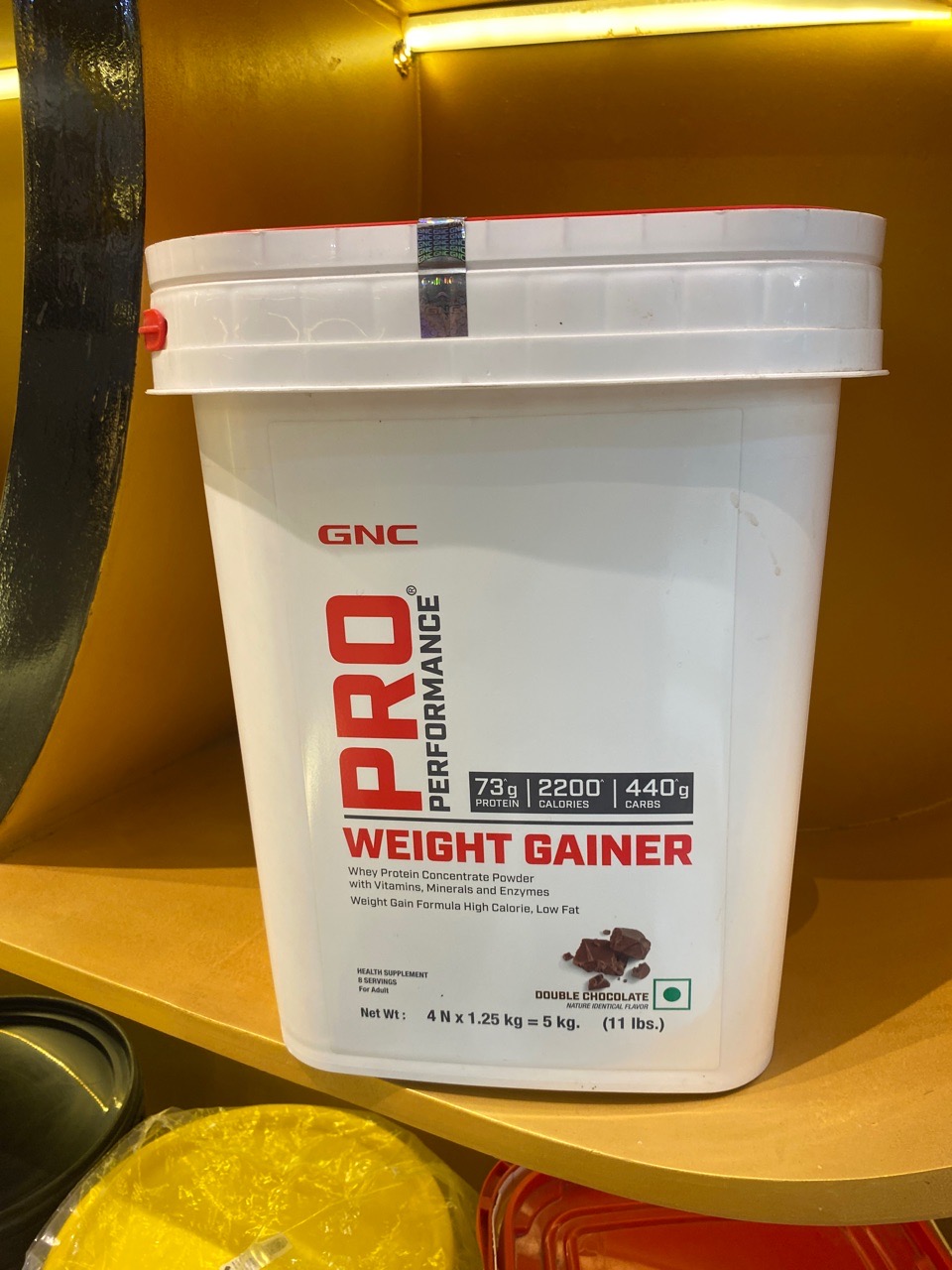 GNC Pro Performance Weight Gainer view 2