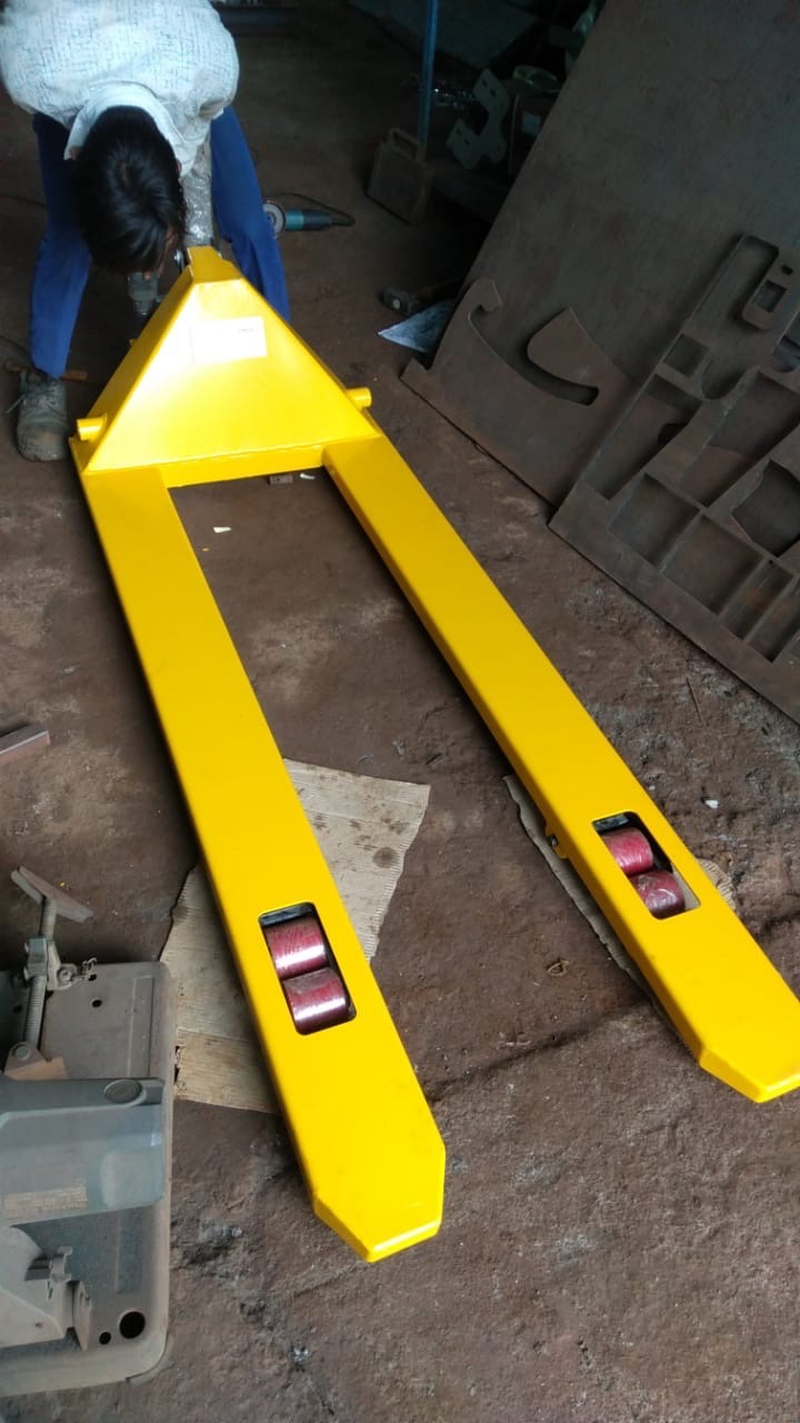 Forklift Pallet Forks view 2