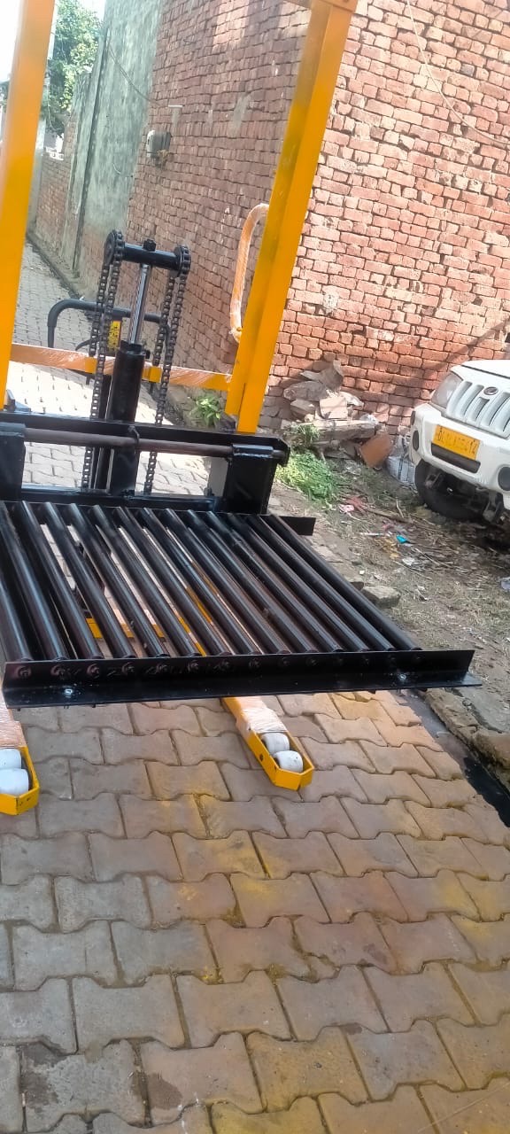 Hydraulic Rolle Stacker view 2