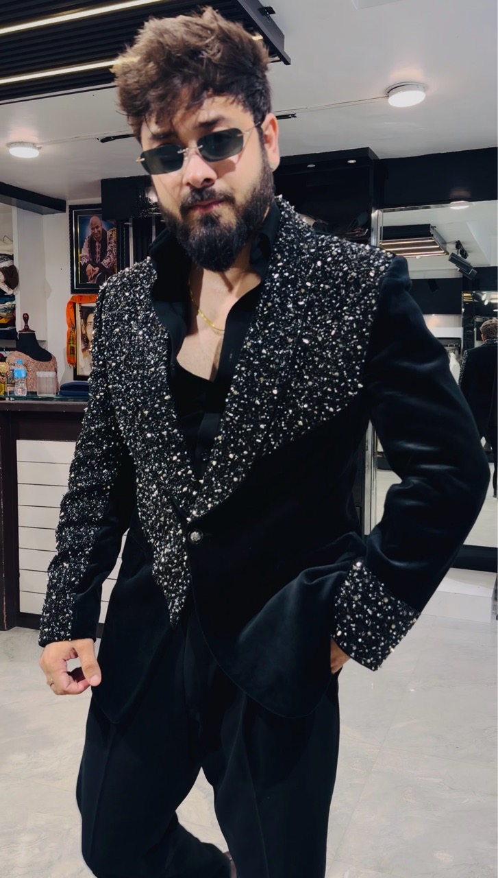 Cotton Valvet Full Work Tuxedo view 4