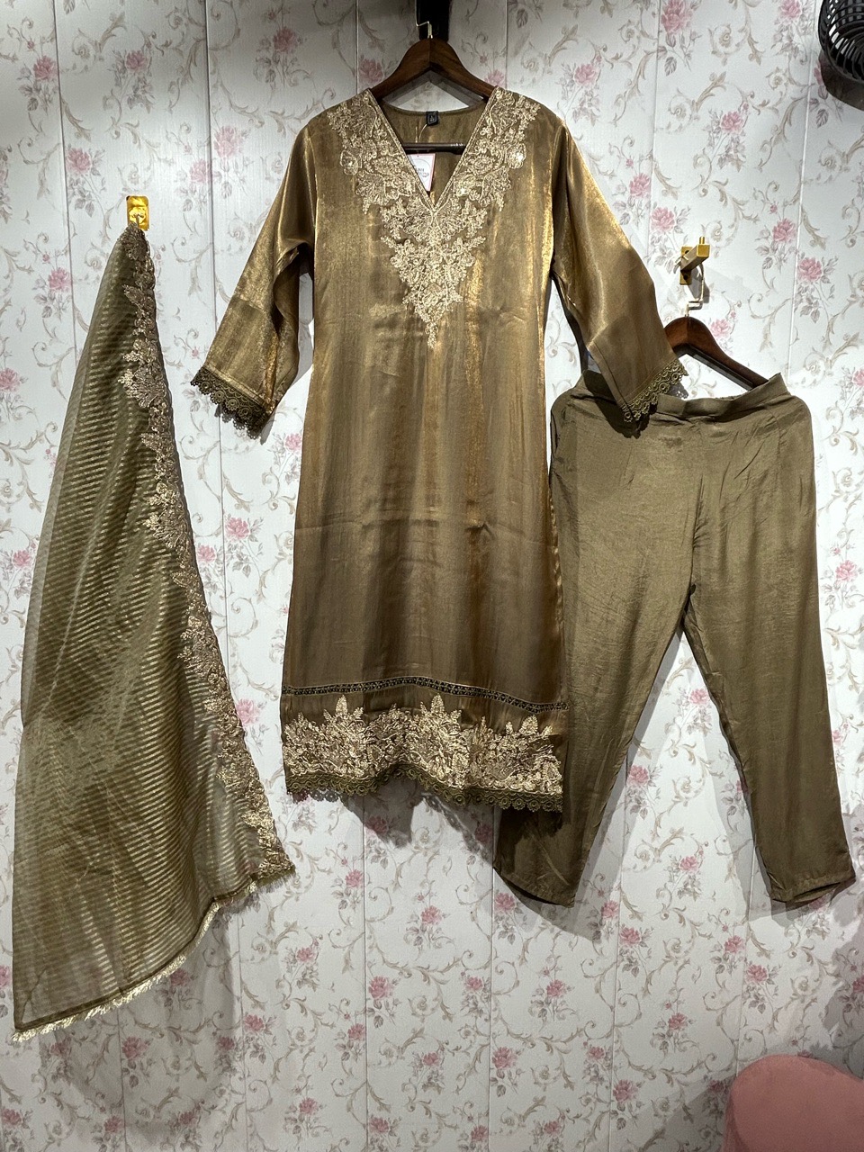 Pure Shimmer Straight Suit With Handcrafted Embroidery On The Neck view 2