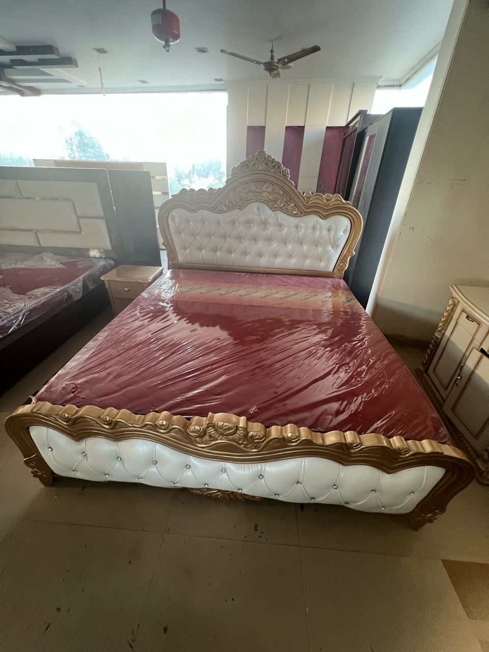 Royal Wooden Bed view 3