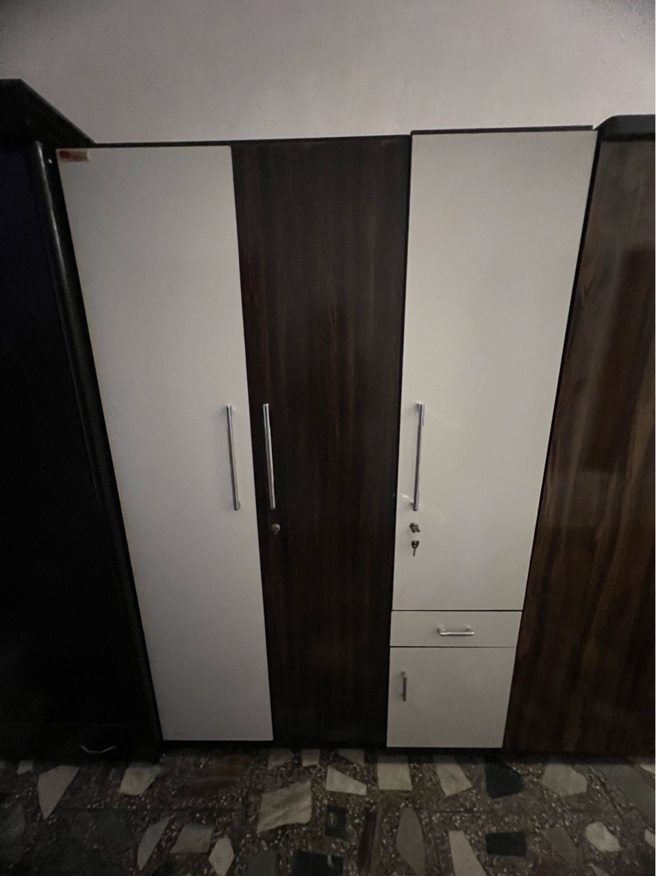 THREE DOOR WARDROBE view 3