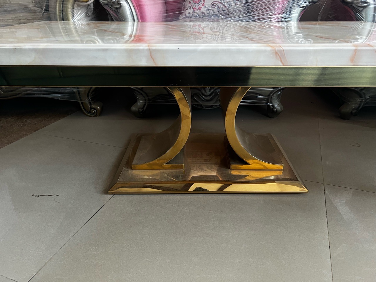 Elegant Marble Center Table view 2