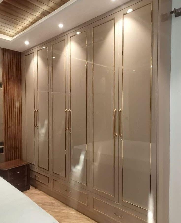 Elegant Wooden Wardrobe view 2