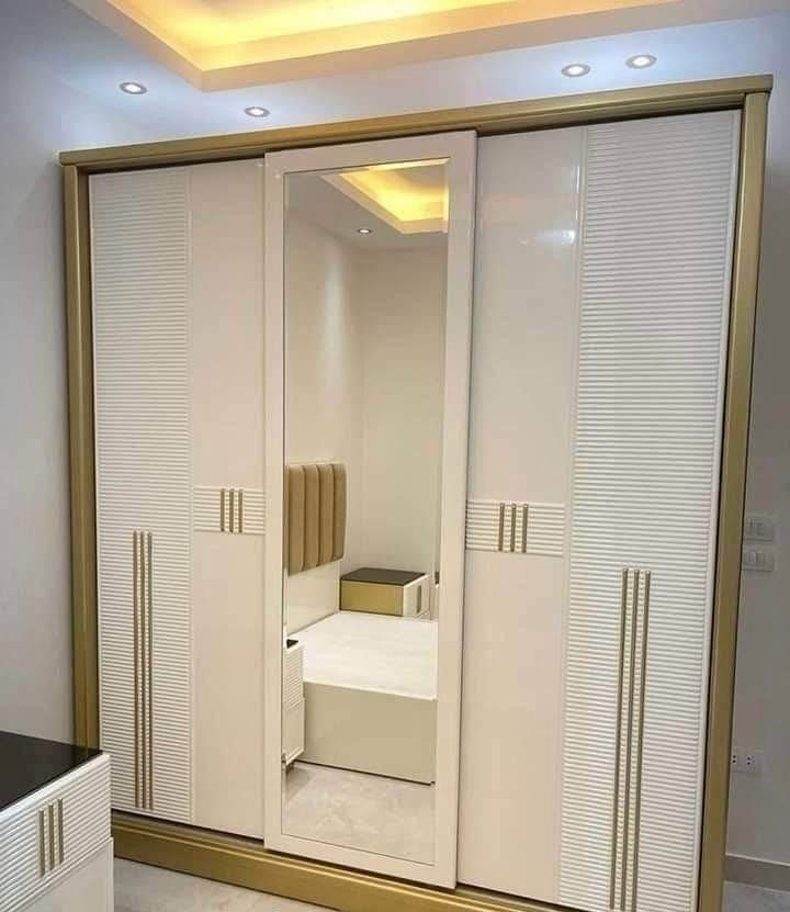 Elegant Modern Wardrobe view 2