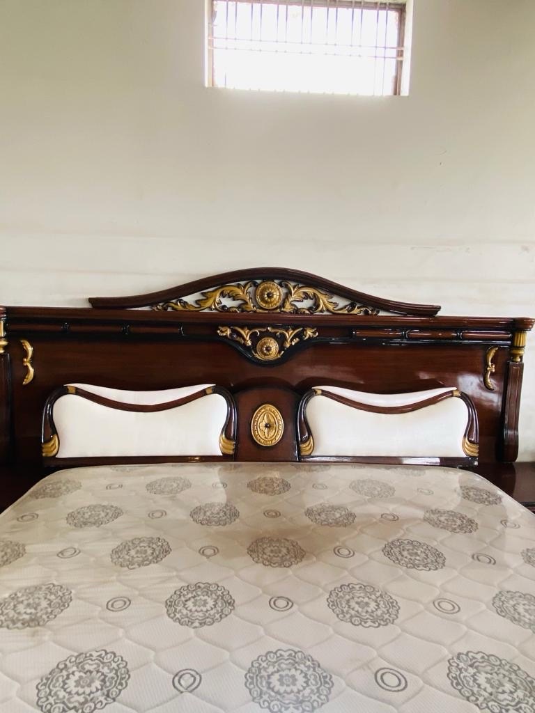 Royal Wooden Bed view 6