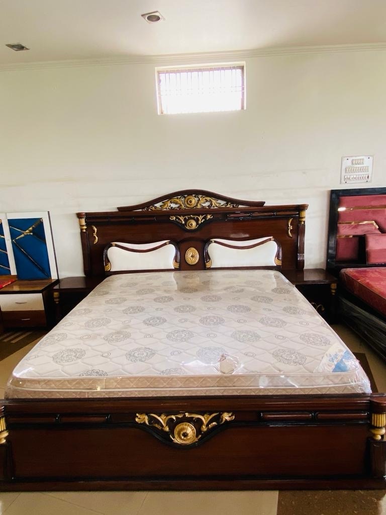 Royal Wooden Bed view 5
