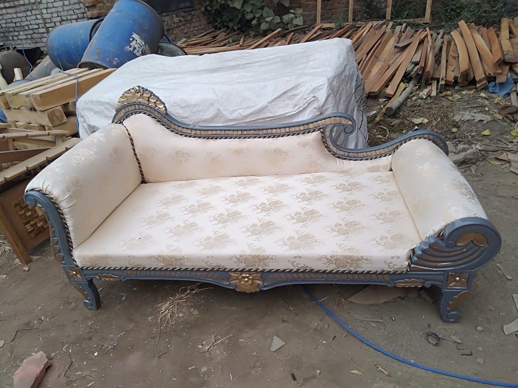 Elegant Vintage Couch view 2