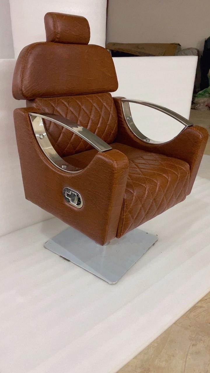Green Leather Salon Chair view 4