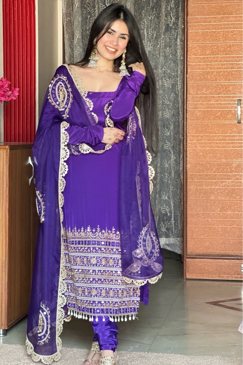 ‘Ada’ Light suit set- Purple- with sleeves view 2