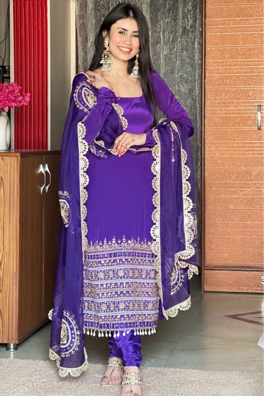 ‘Ada’ Light suit set- Purple- with sleeves view 3
