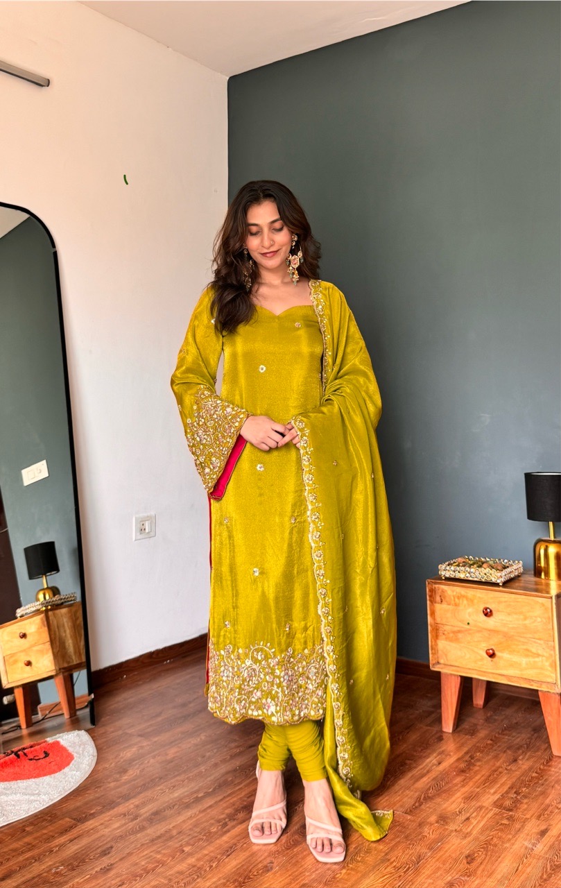 ‘Ayesha’ Suit Set view 5