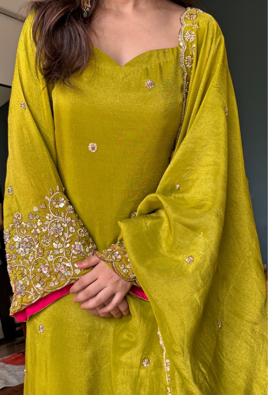 ‘Ayesha’ Suit Set view 2