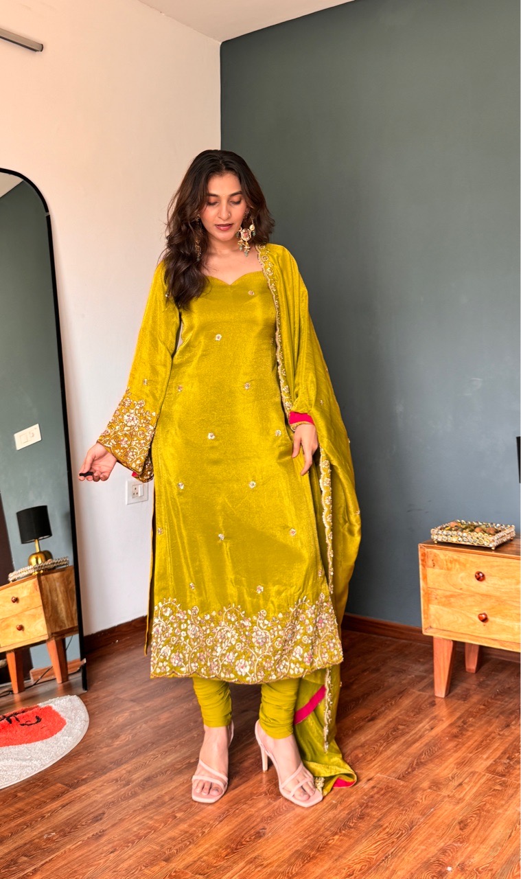 ‘Ayesha’ Suit Set view 4