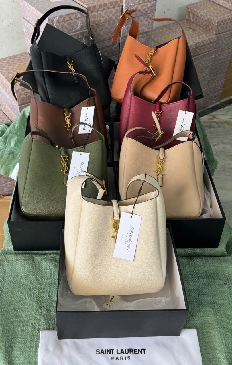 Saint Laurent Tote Bag 💼