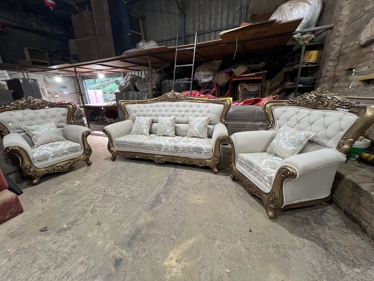 MAHARAJA 5 SEAT SOFA view 8