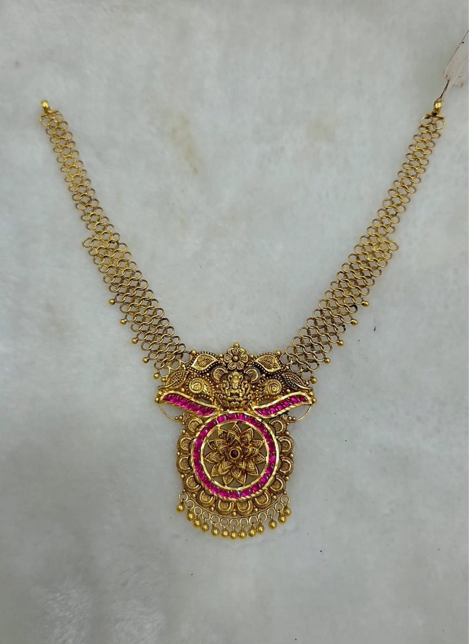 Gold Traditional Necklace1 view 2