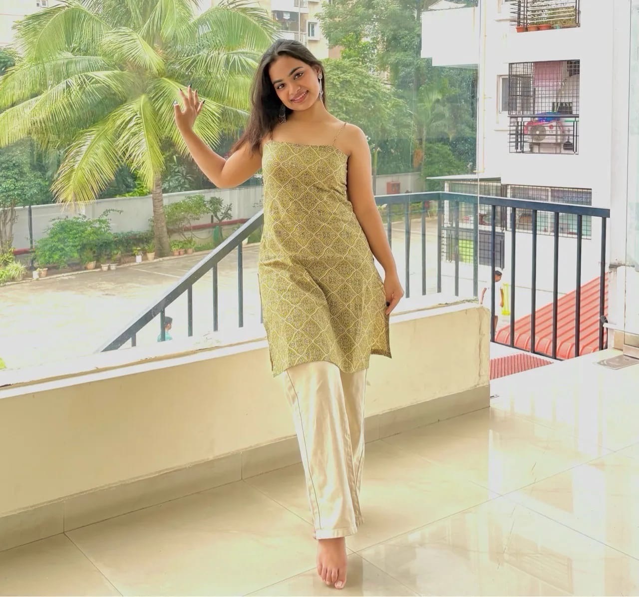 Tie-up kurti view 8