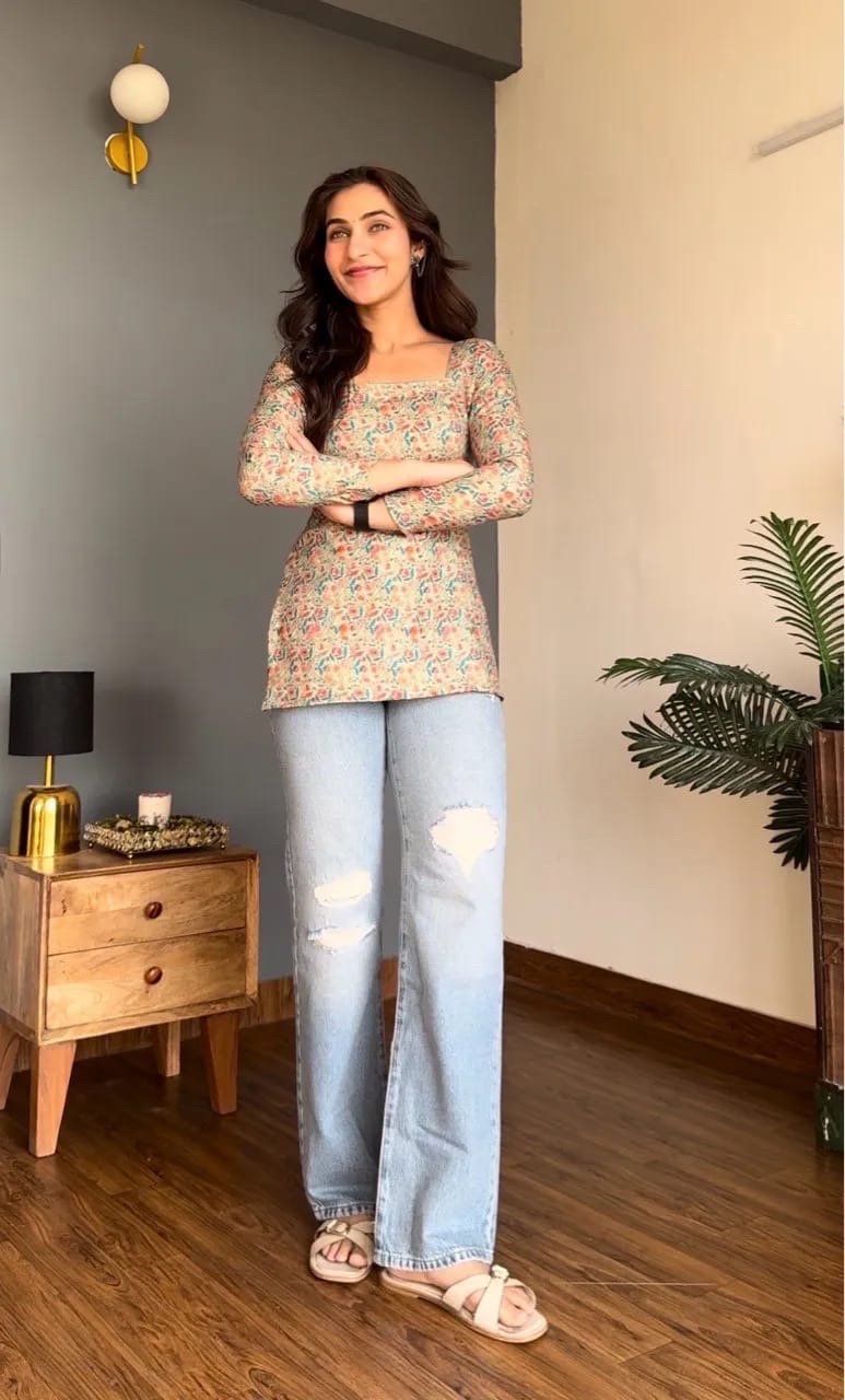 Woolen Corset Kurti with Square Neck view 4