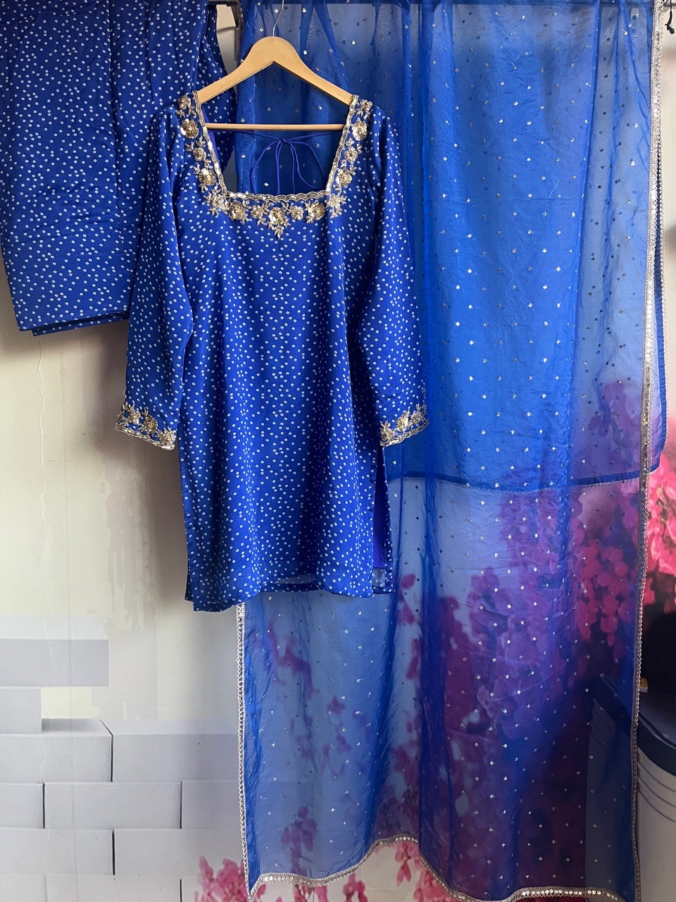‘Noor’ Farshi Salvar set view 8